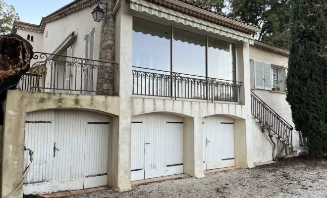 Rénovation de façade au Domaine de Conillières, Saint-Maximin-la-Sainte-Baume, Peinture Gameiro